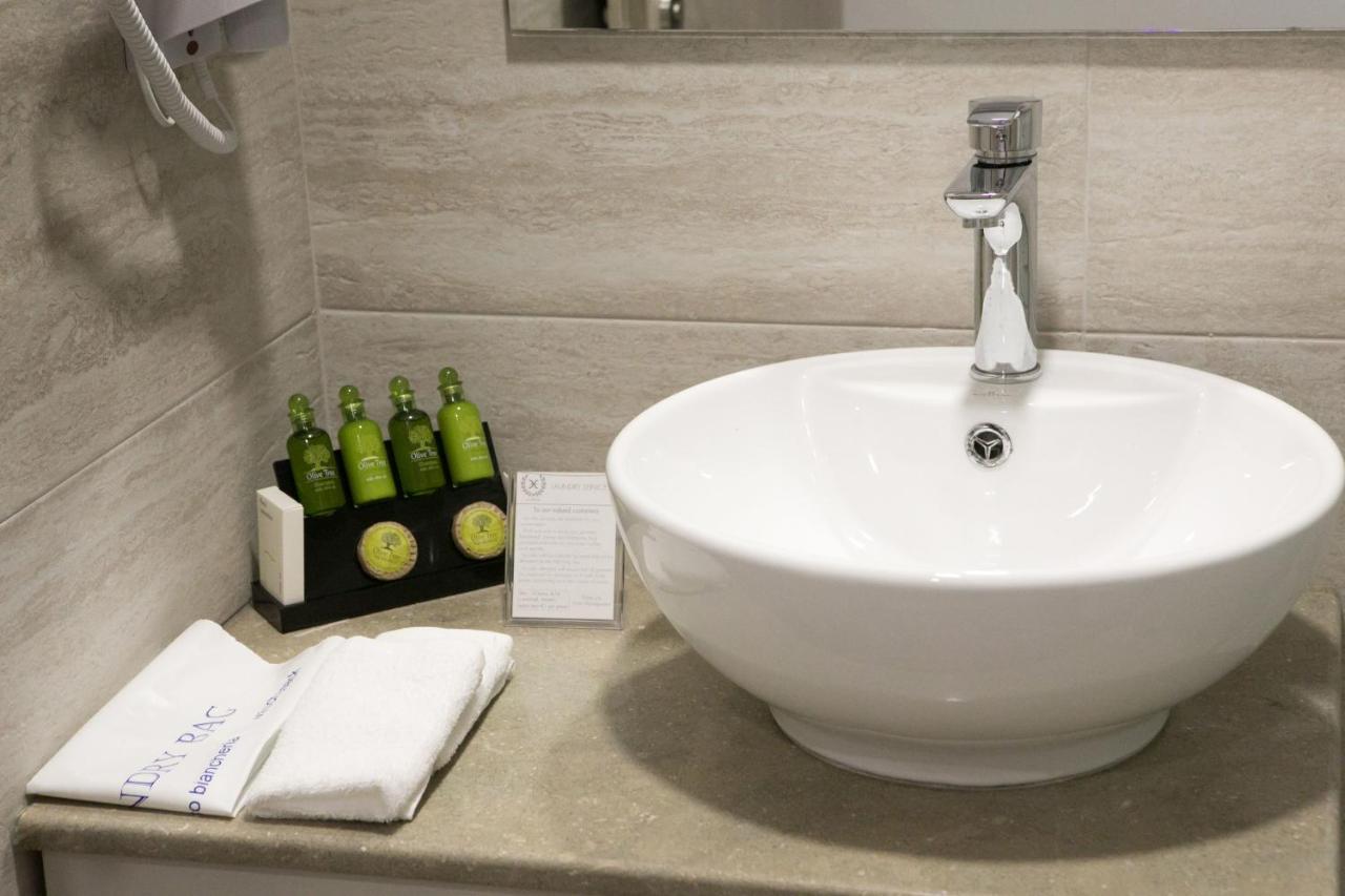 Hyperion Hotel Myrties Ngoại thất bức ảnh